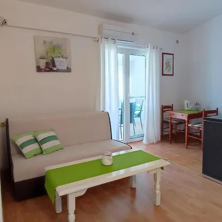 Kastelina Apartments Vir Exterior photo